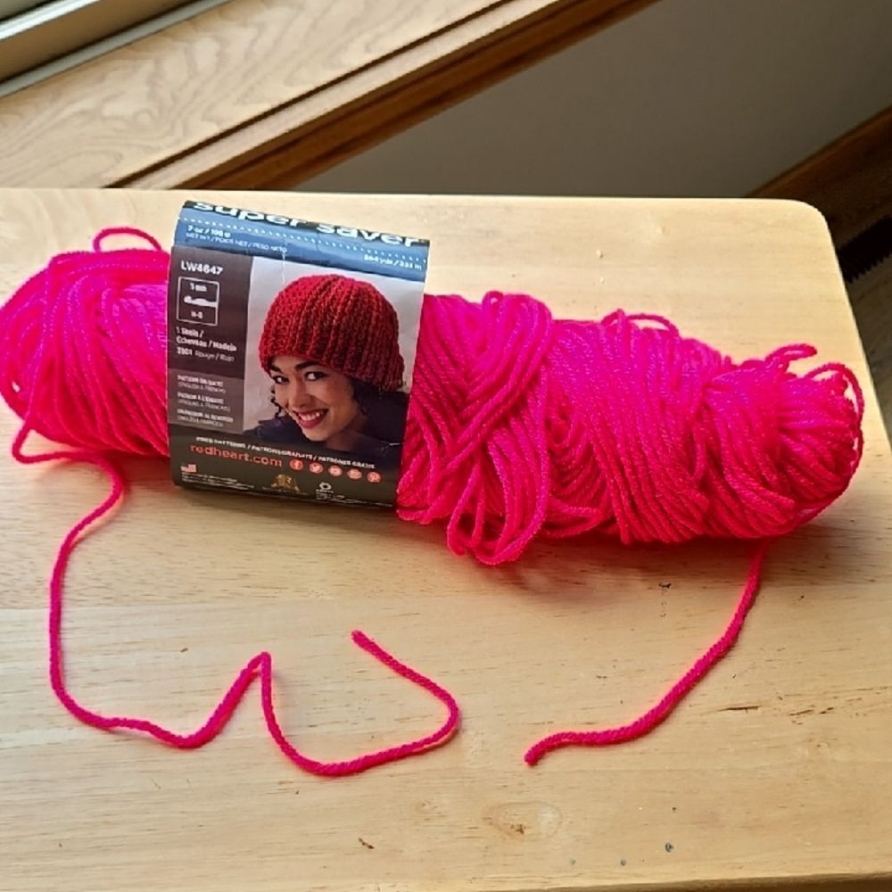 RED HEART Bright Pink Yarn 3901 Rouje Rojo Tag But Look Neon Hot Pink Wrong Tag